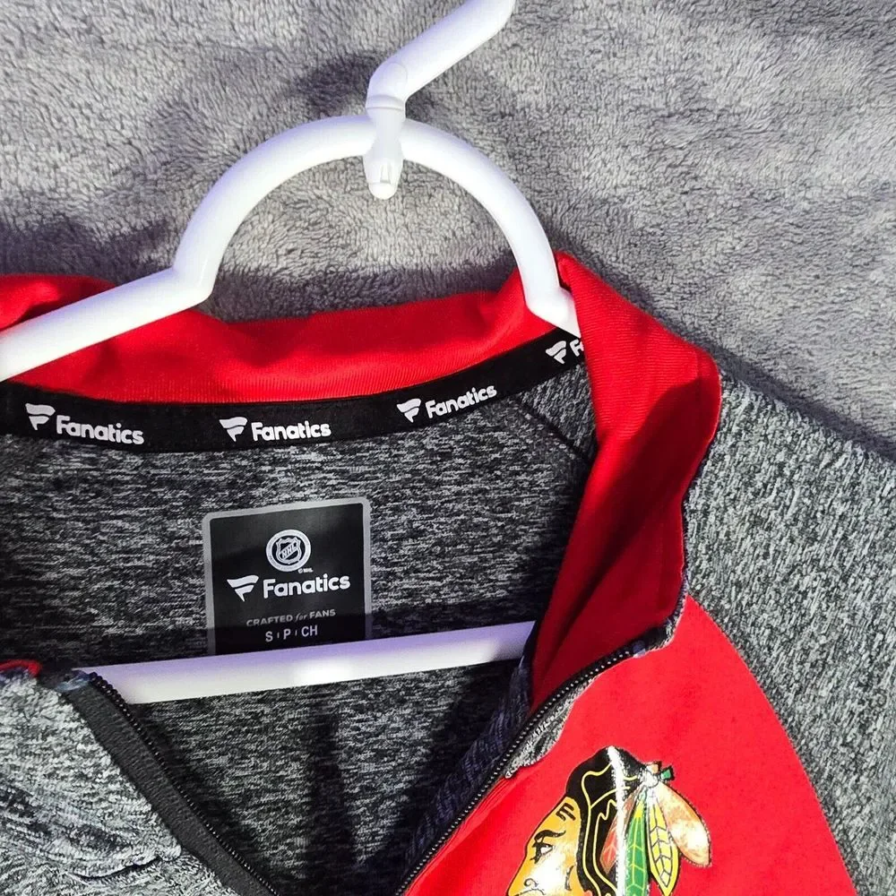 Fanatics Chicago Blackhawks NHL Sweater Mens Small Gray 1/4  Zip Pullover LS‎